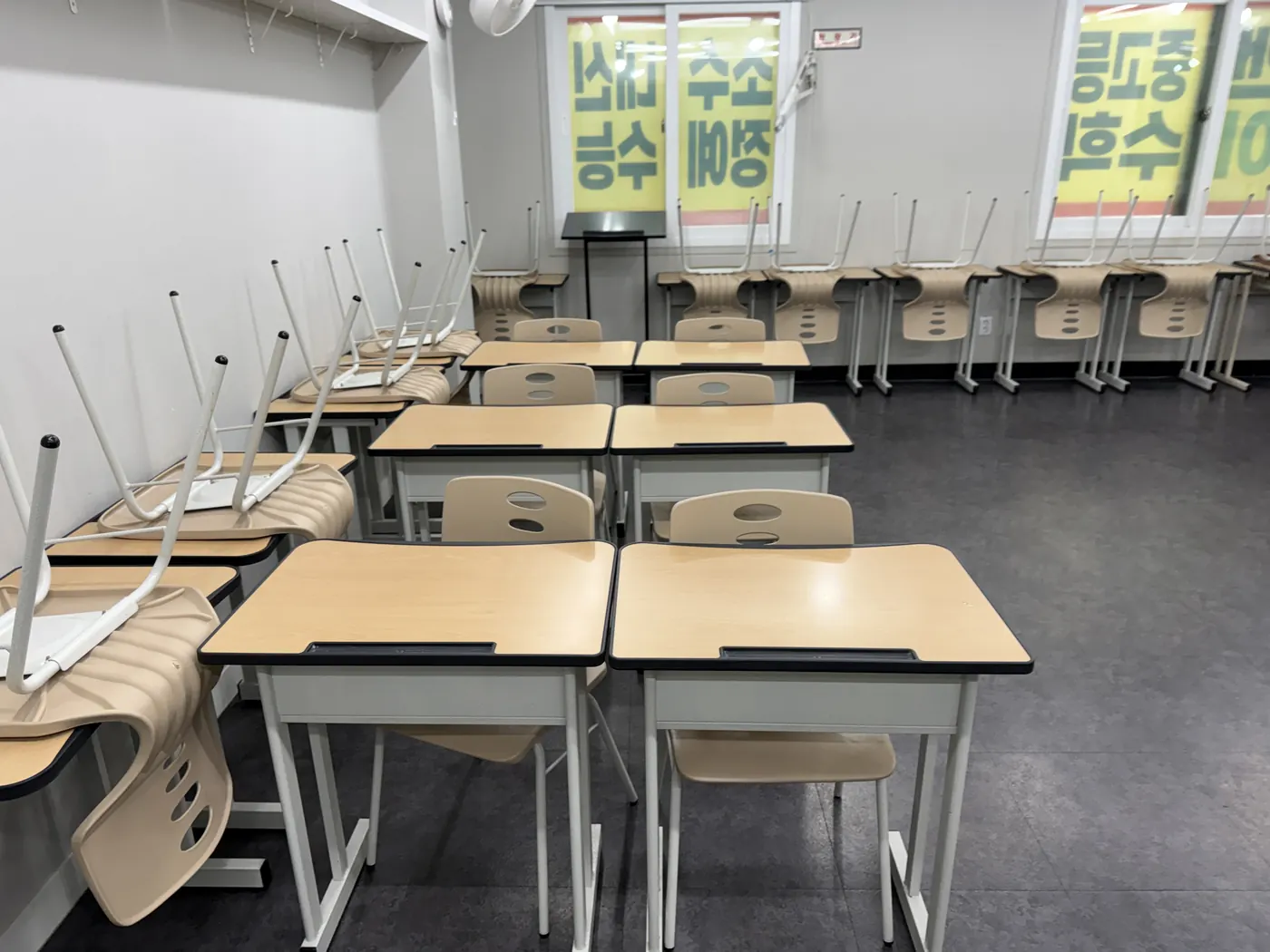 우암동 학원청소 시공 현장 — 열람석 정리