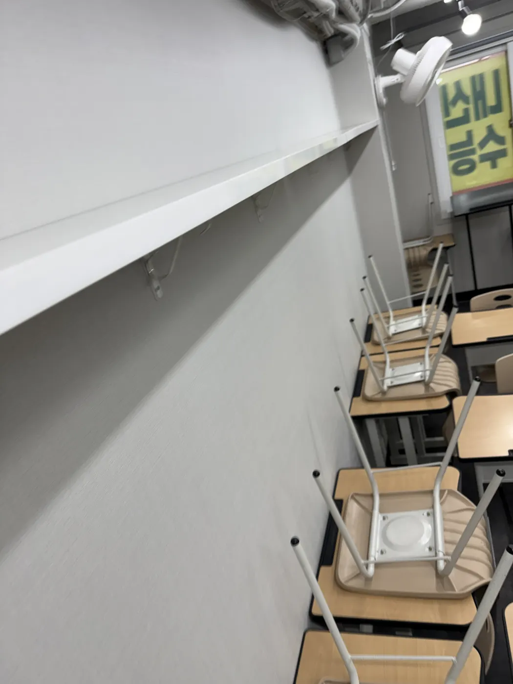 화명동 학원청소 시공 현장 — 복도 바닥 관리