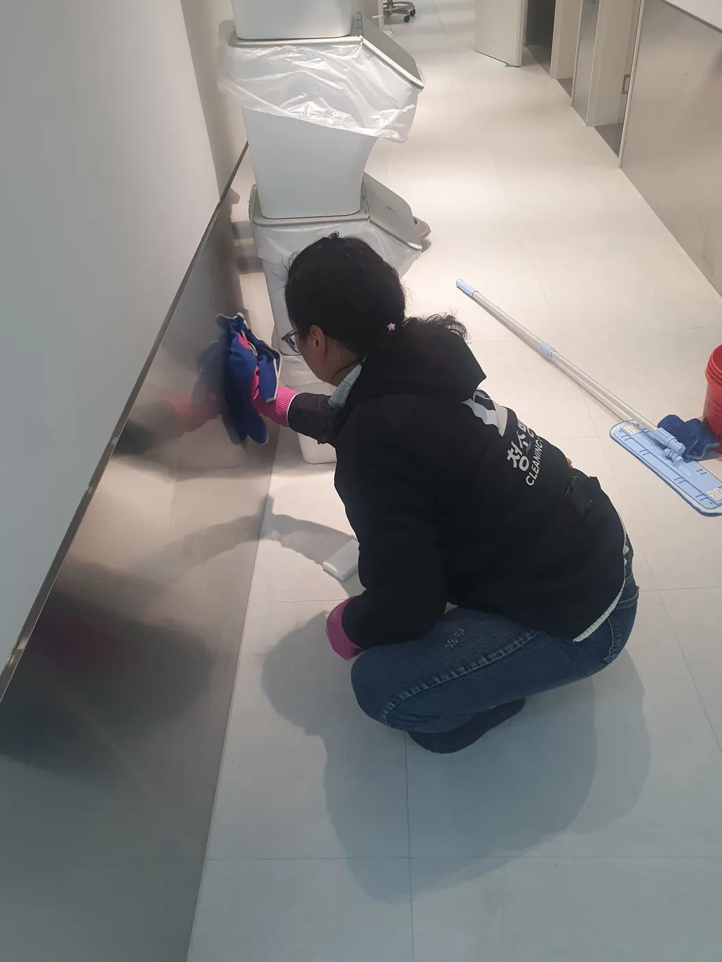 세정 진행 — 연제구 병원청소 현장