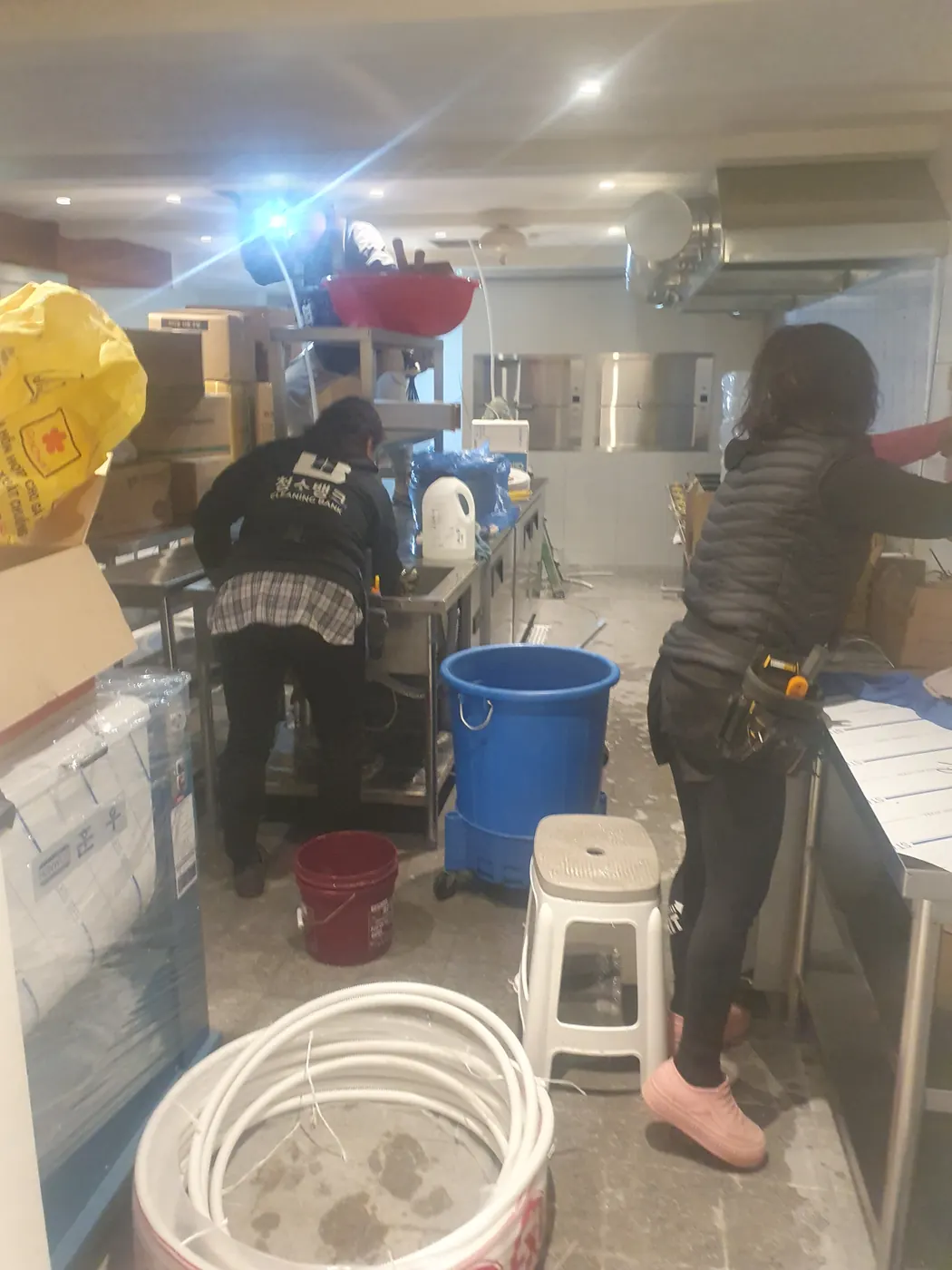 작업 진행 — 기장군 식당청소 현장