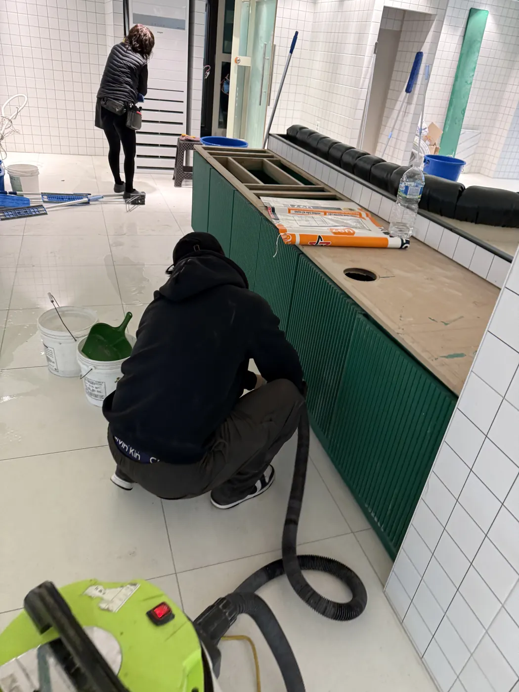 세정 진행 — 낙민동 식당청소 현장