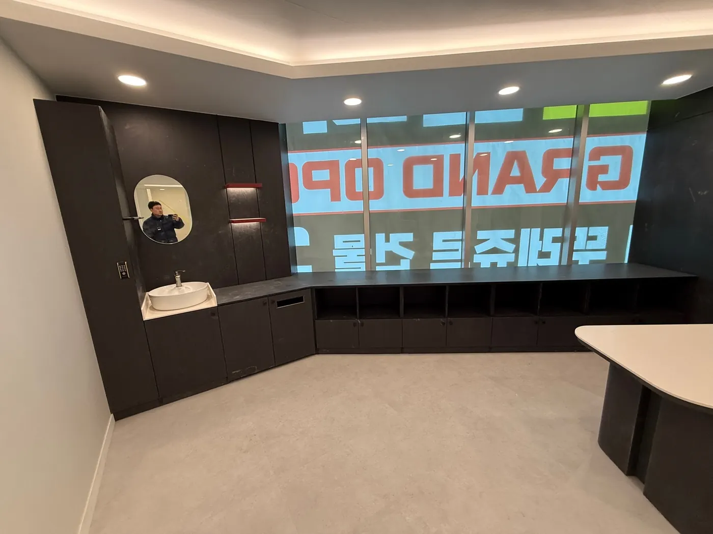 쇼케이스·집기 — 다대동 상가청소 현장