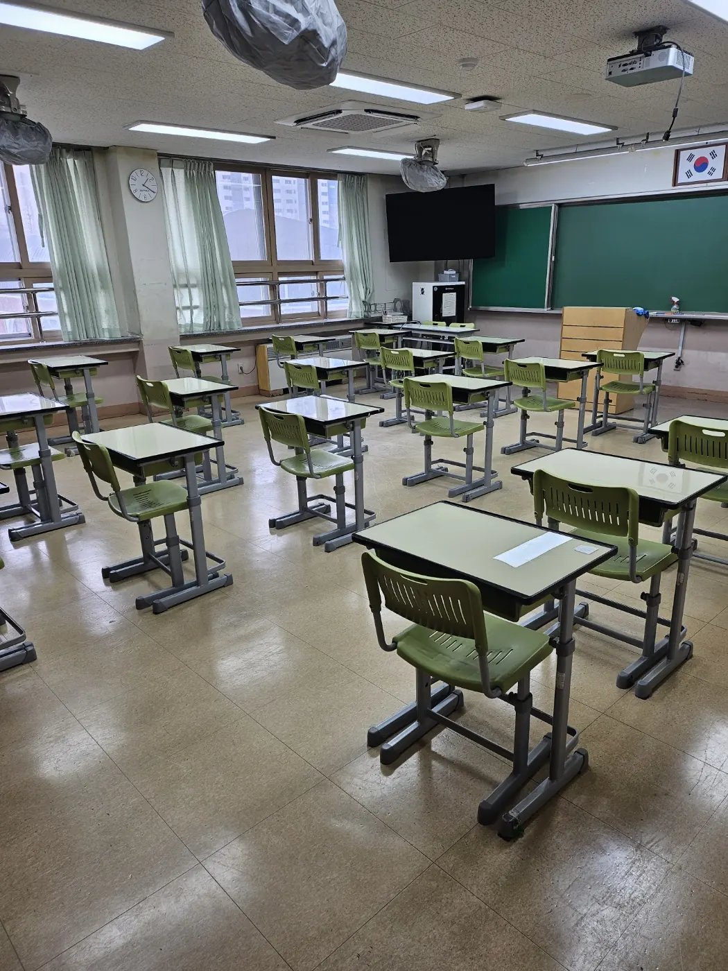 해운대구 학교청소 시공 현장 — 교실 마감