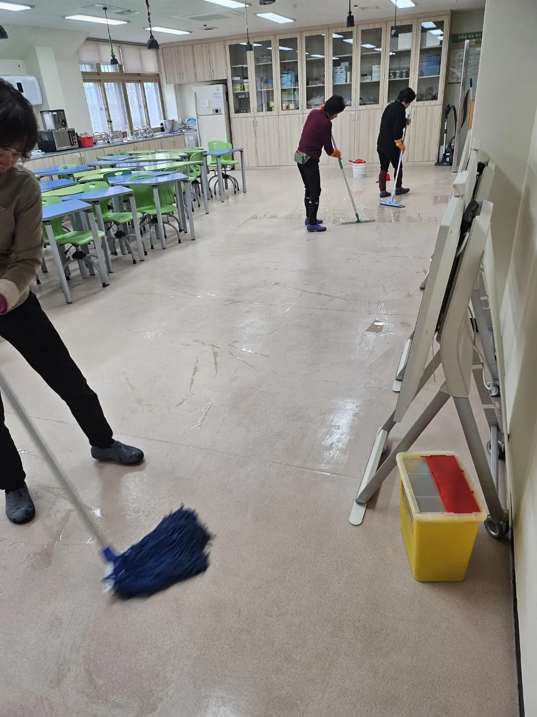 세정 진행 — 강서구 학교청소 현장
