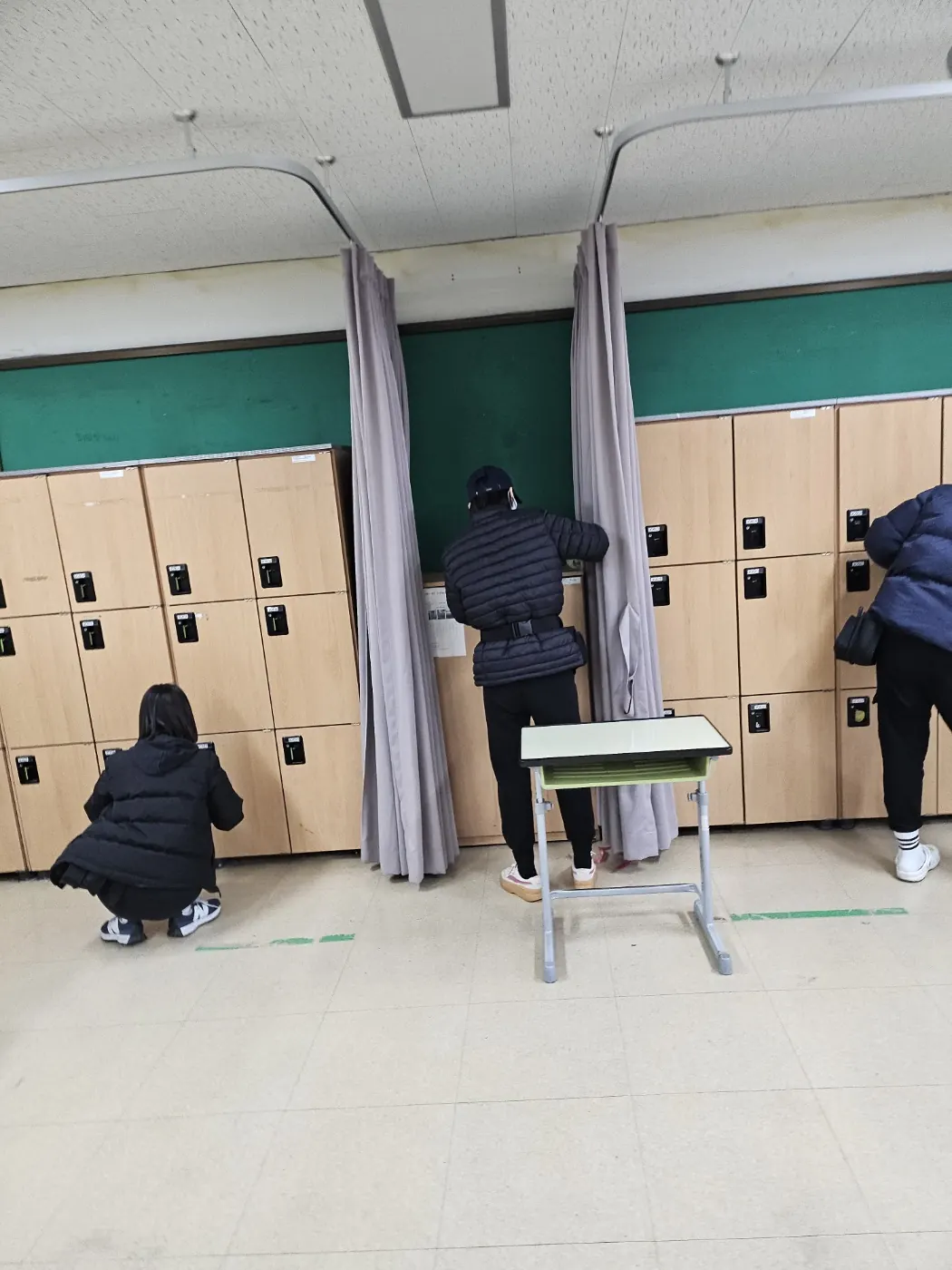 바닥 물걸레 마감 — 동래구 학교청소 현장